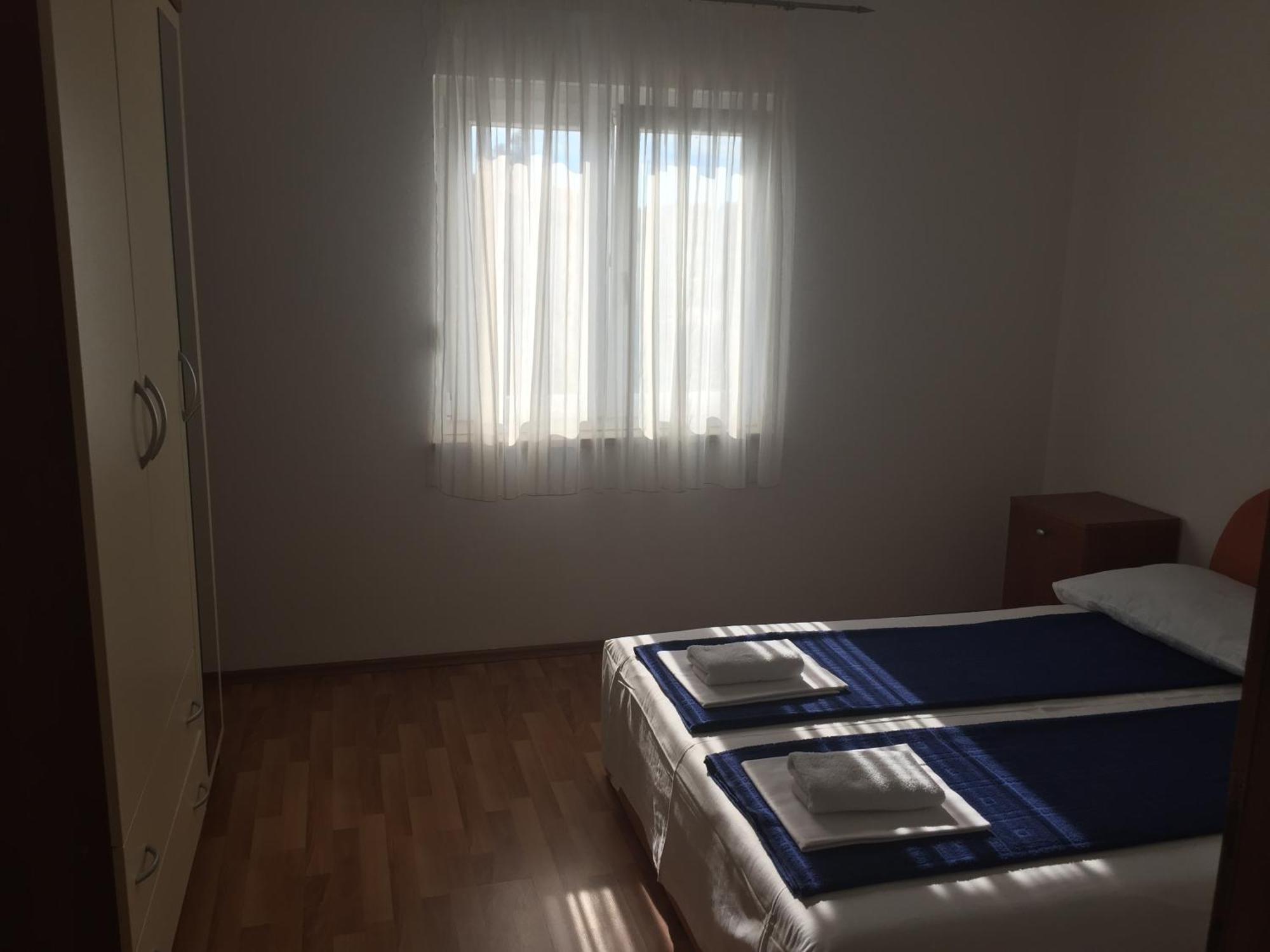 Apartments Vidovic Povljana Zimmer foto